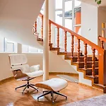 别墅 The Orange House, By Op *