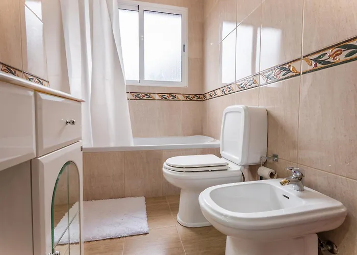 Villa The Orange House, By Op Boaventura